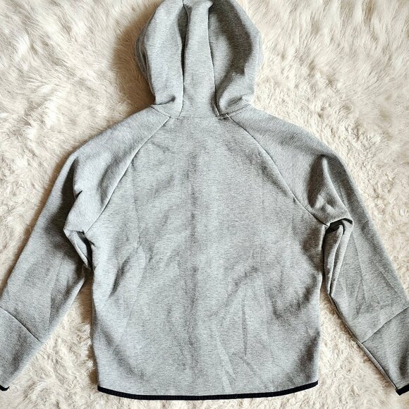 Under Amour Women's Gray Full Zip Hoodie Running Training Walking Jacket  XS - Picture 9 of 9